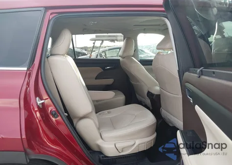 2021 Toyota Highlander Hybrid Xle z USA, uszkodzony, nr VIN 5TDGARAH0MS508394